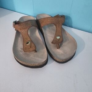 Cliffs by White Mountain Sandals Size 8½